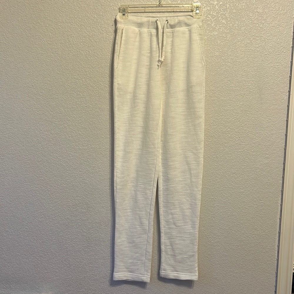 Kendall + Kylie White pants